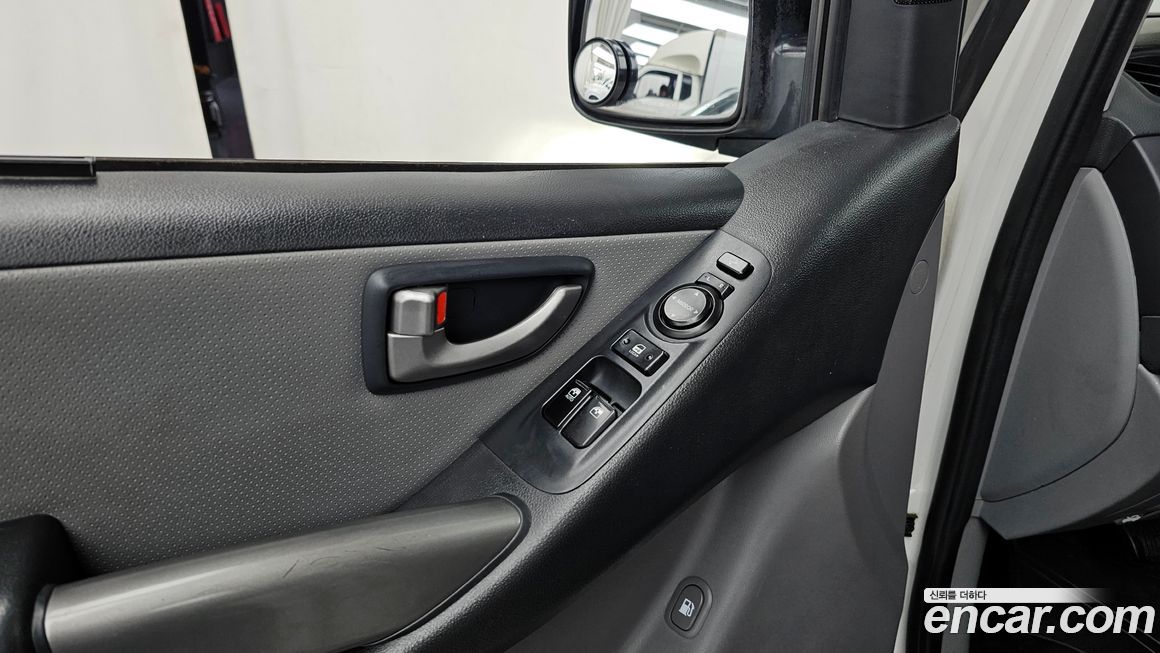 Hyundai Starex 2016