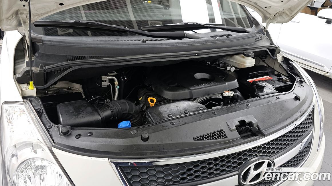 Hyundai Starex 2016