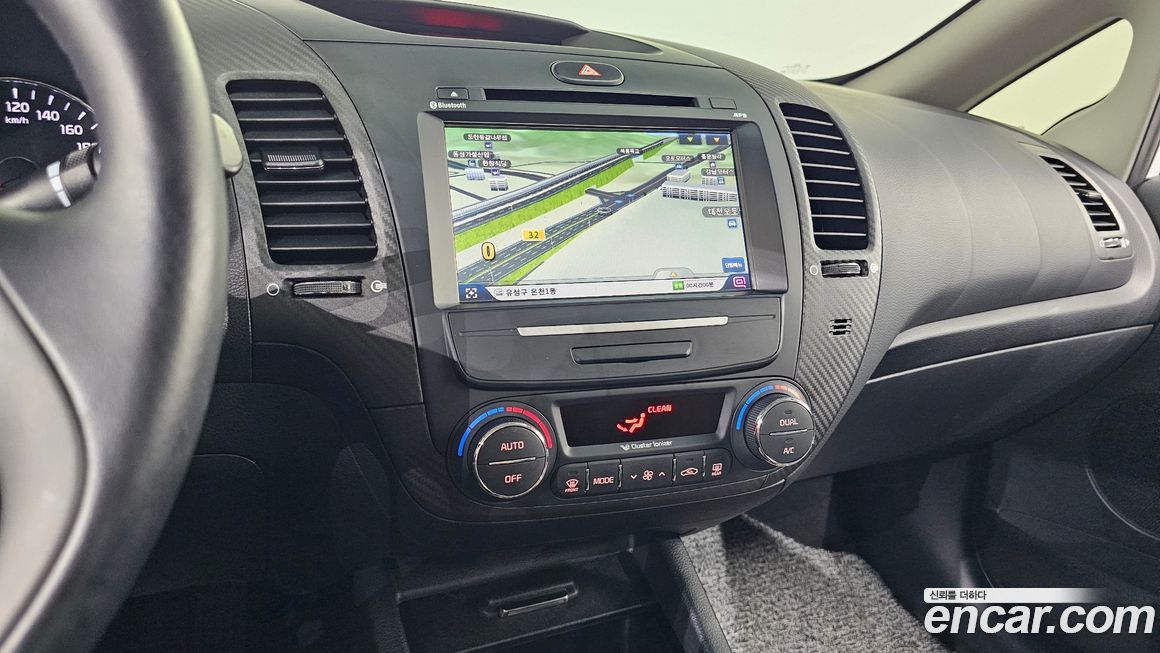 Kia K3 2015