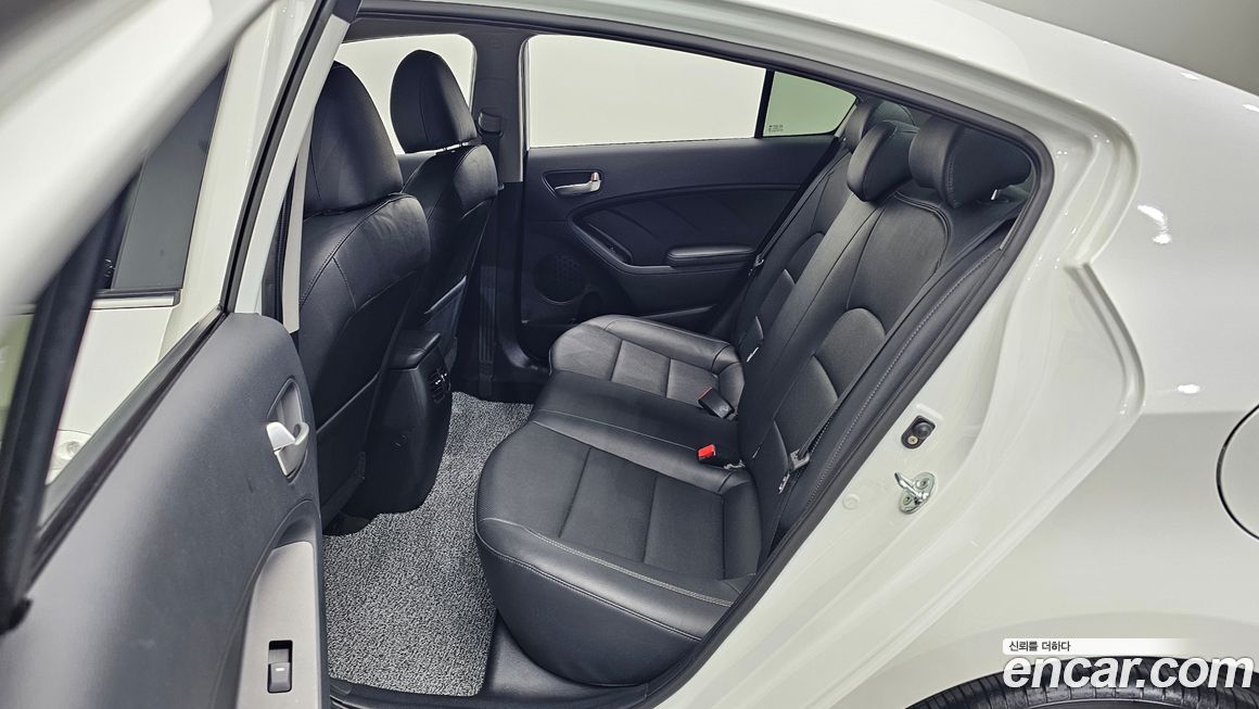 Kia K3 2015
