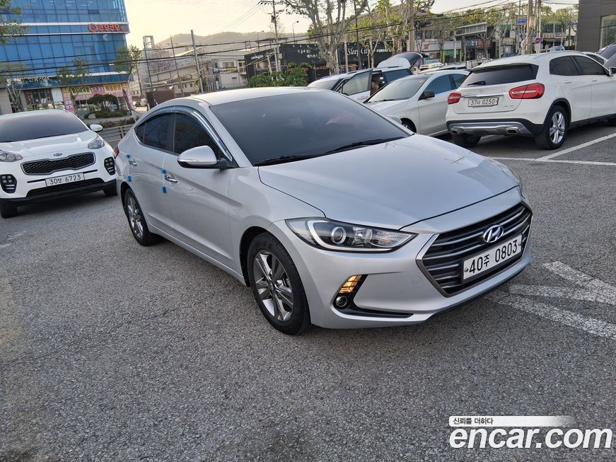 Hyundai AVANTE 2017