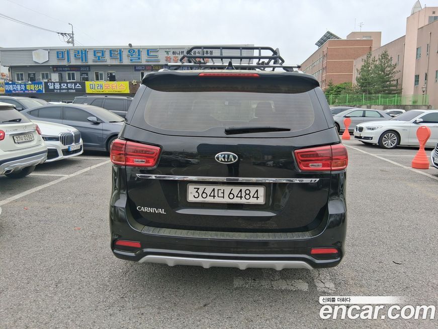 Kia Canival 2019