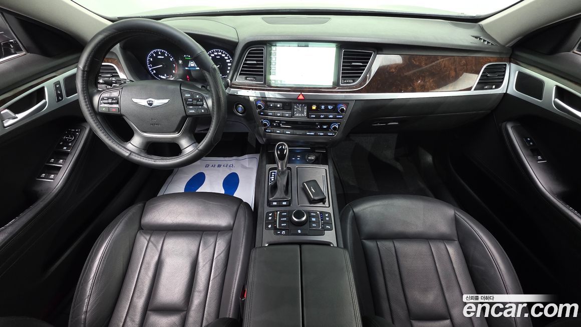 Hyundai Genesis 2016