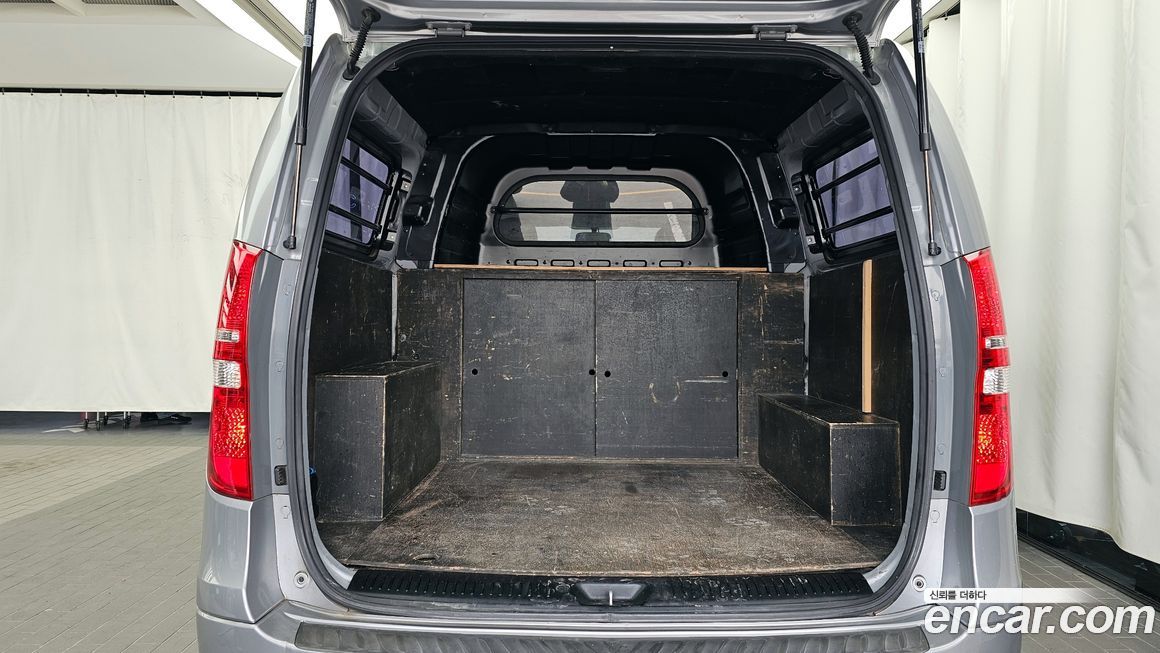 Hyundai Starex 2019