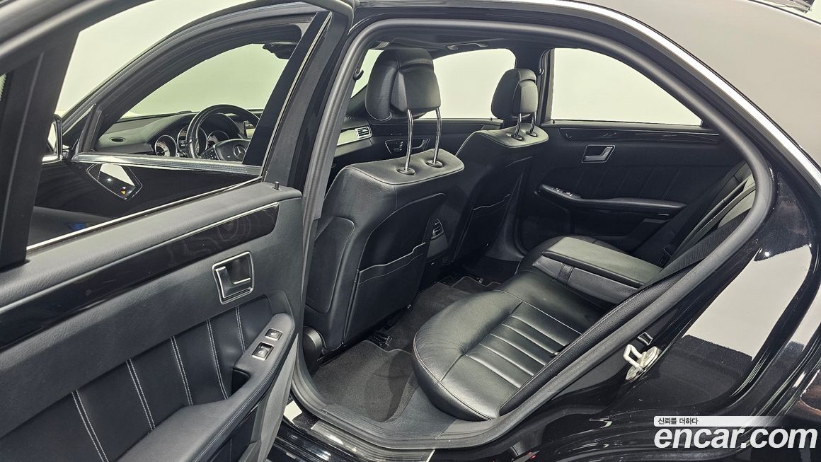 Mercedes-Benz E-Class 2015