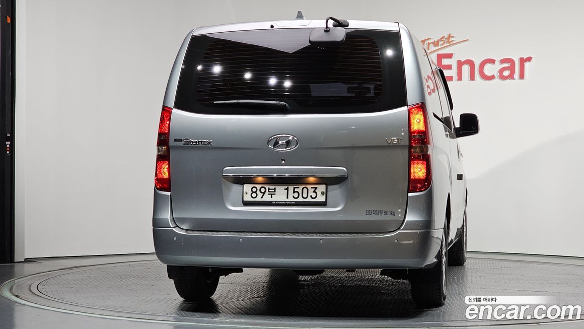 Hyundai Starex 2019