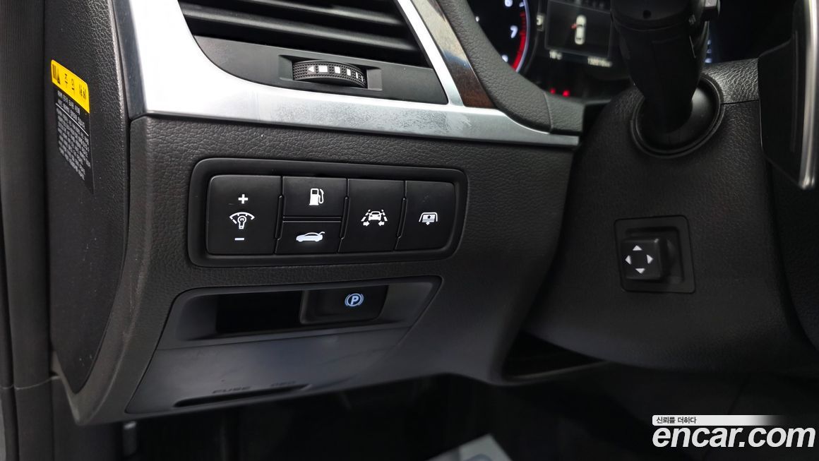 Hyundai Genesis 2016