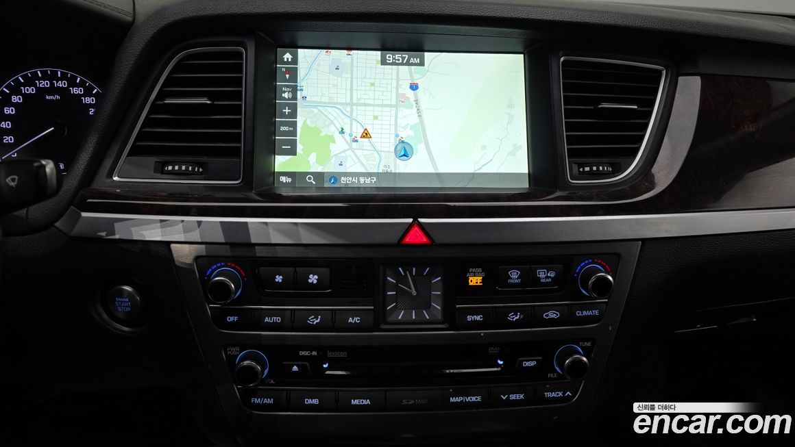 Hyundai Genesis 2016