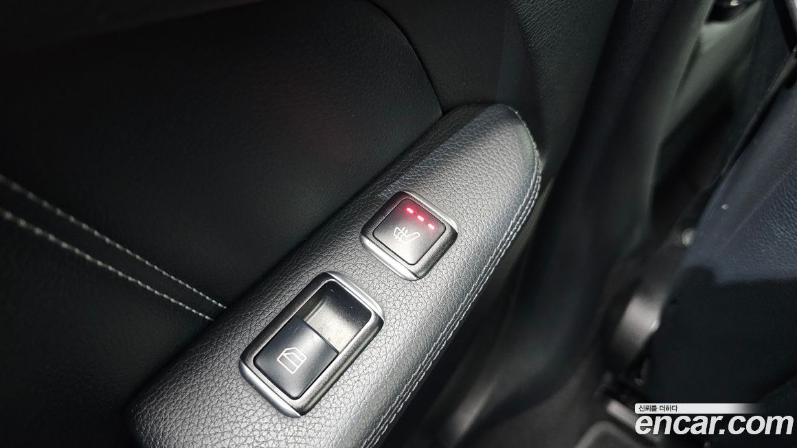 Mercedes-Benz E-Class 2015