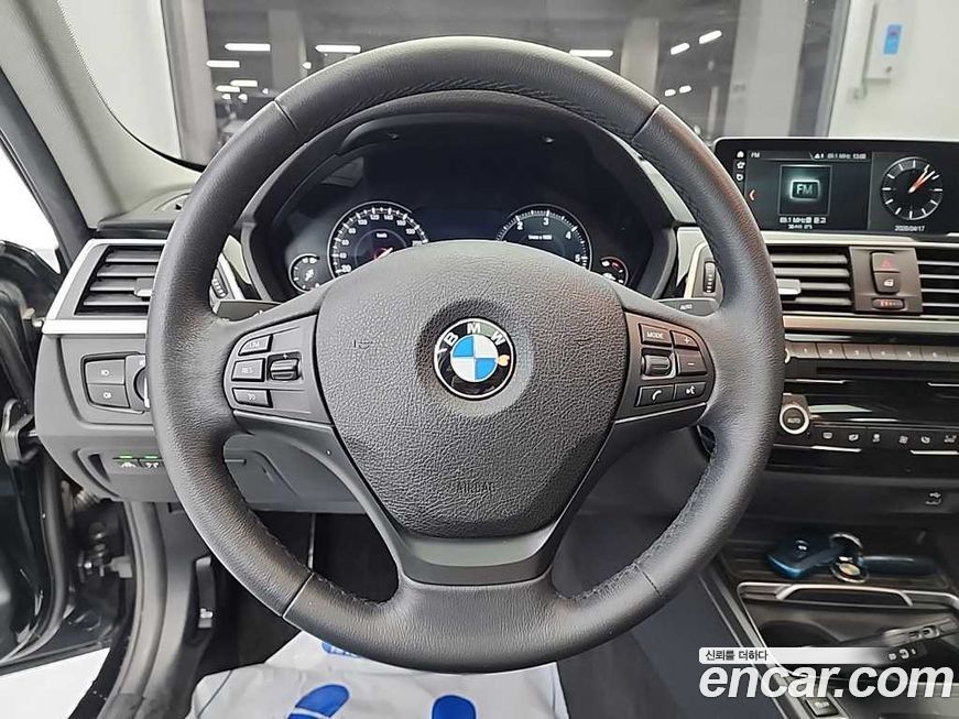 BMW 3-Series 2018