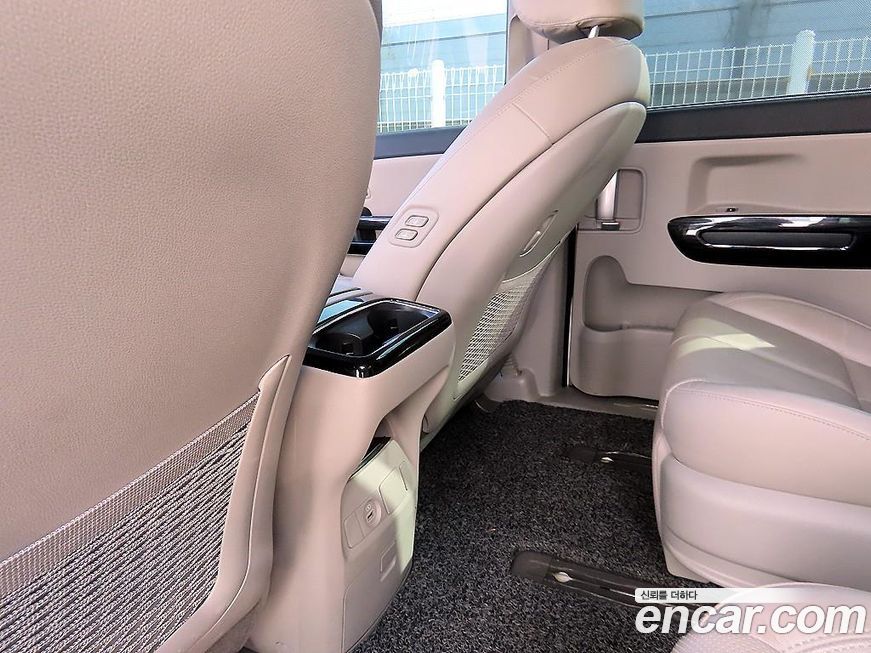Kia Canival 2019