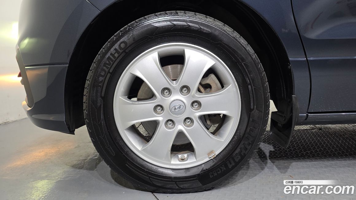 Hyundai Starex 2019