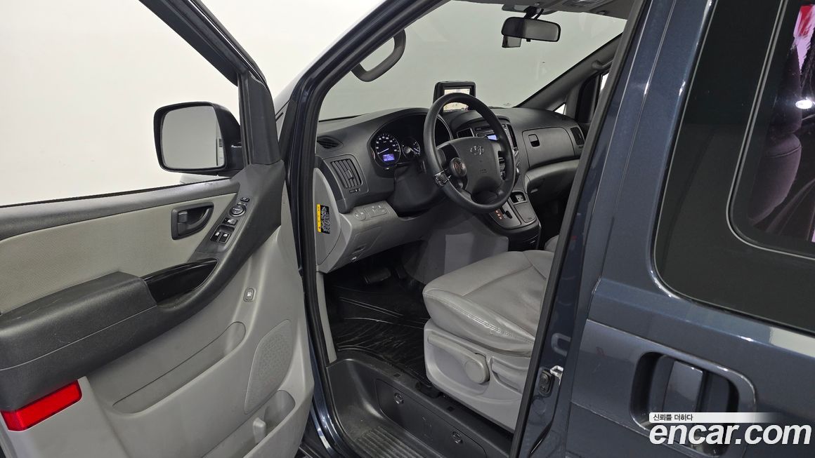 Hyundai Starex 2019
