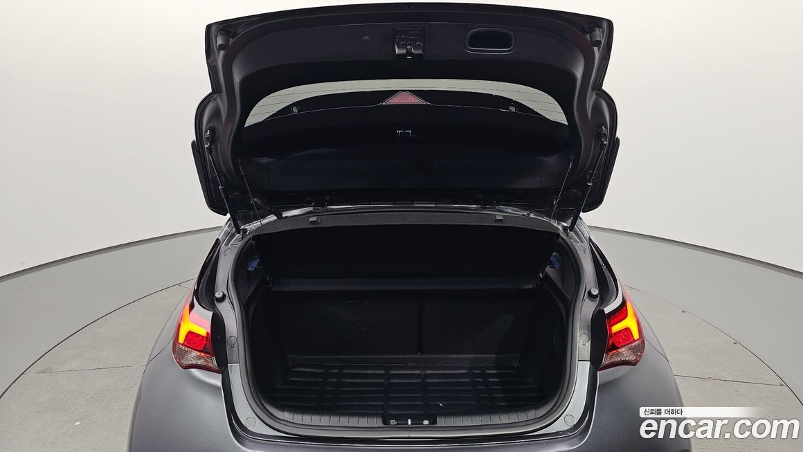 Hyundai Veloster 2019