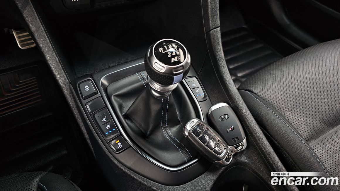 Hyundai Veloster 2019