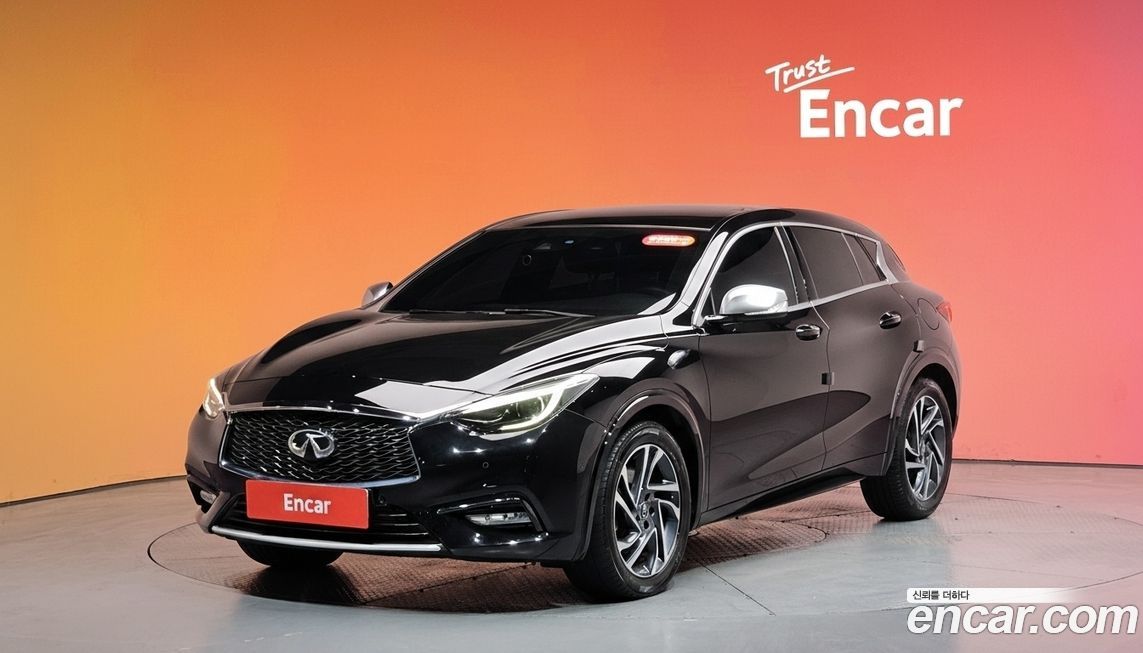 Infiniti Q30 2019