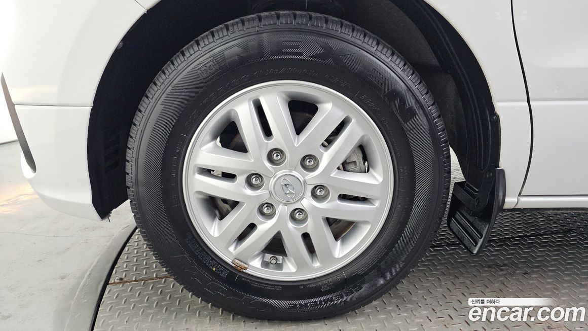 Hyundai Starex 2019