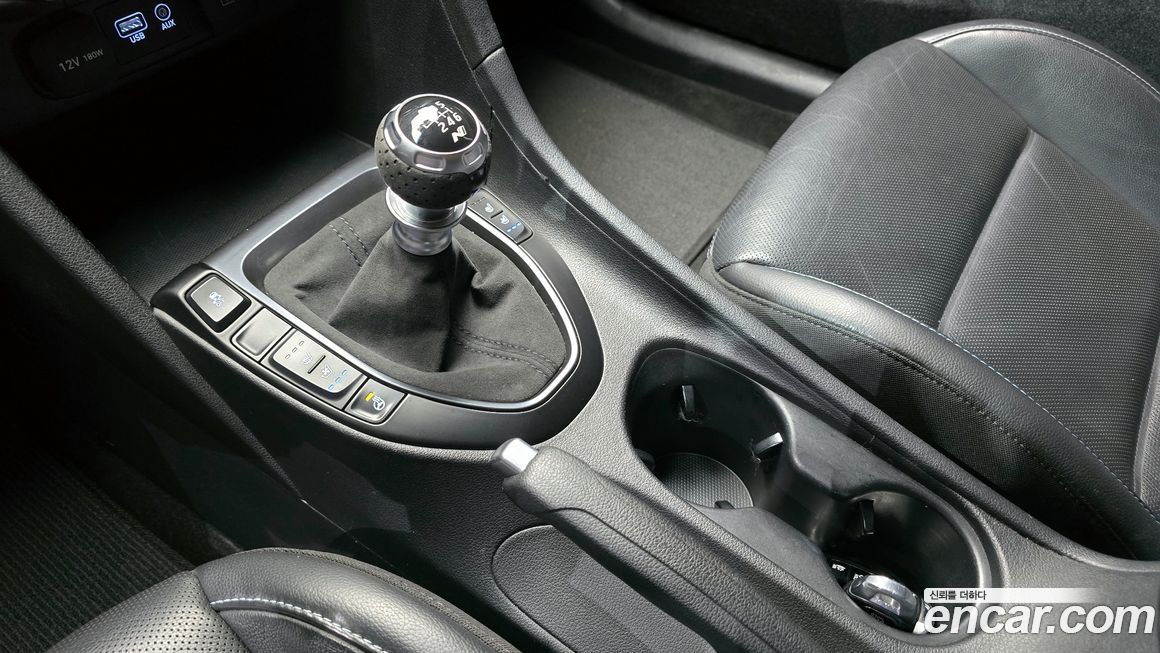 Hyundai Veloster 2019