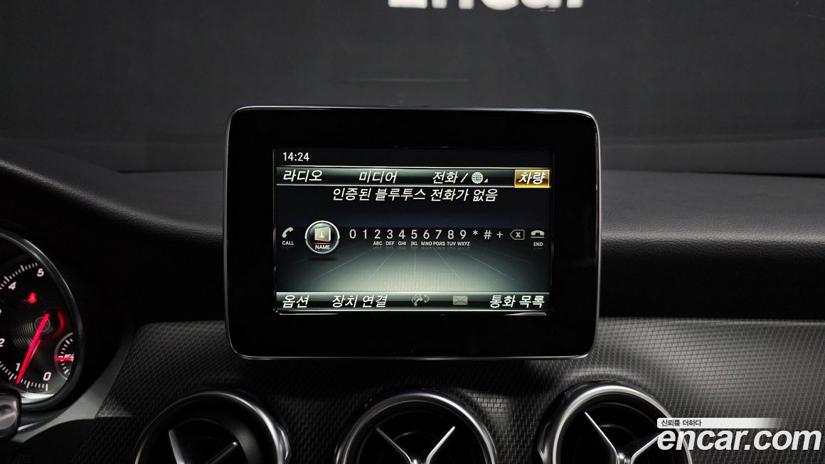 Mercedes-Benz GLA-Class 2019