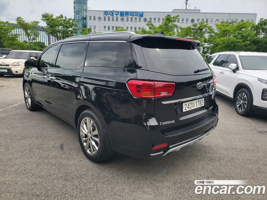 Kia Canival 2020
