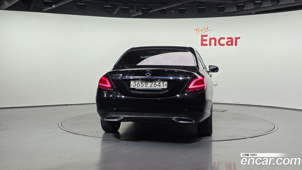 Mercedes-Benz C-Class 2019