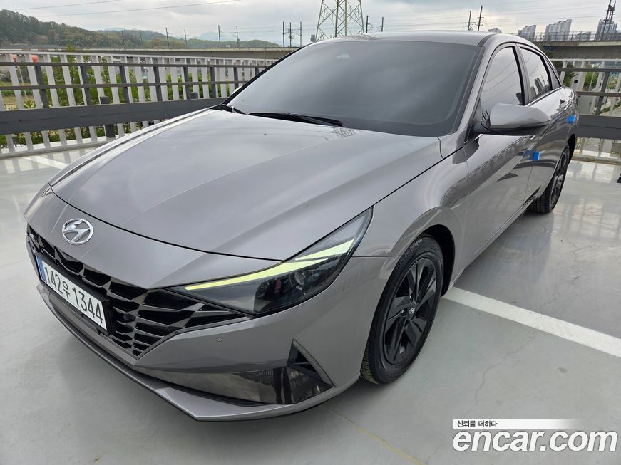 Hyundai AVANTE 2021