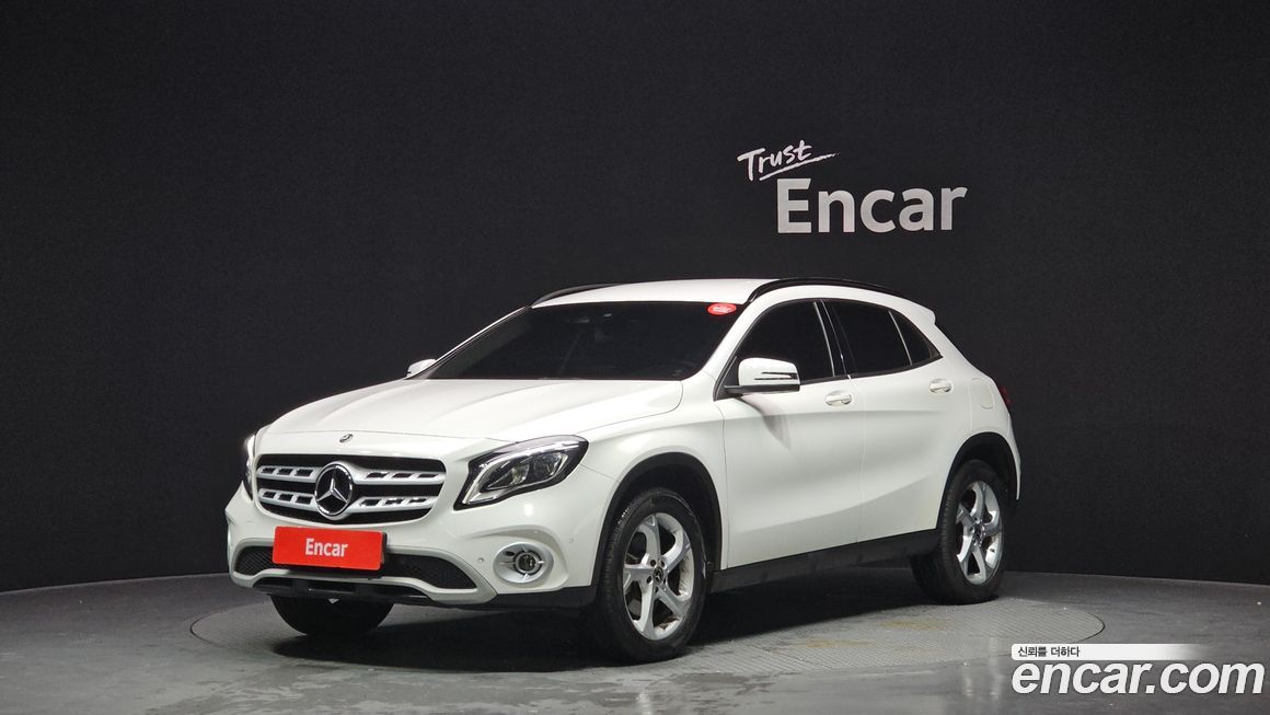 Mercedes-Benz GLA-Class 2019