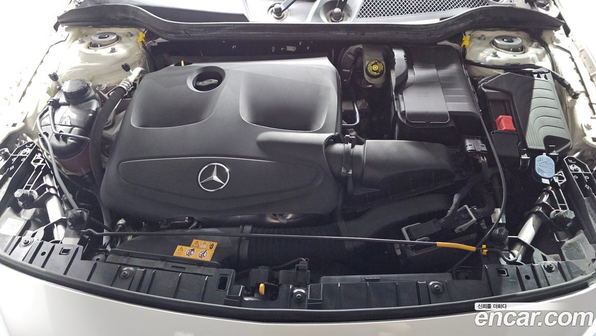 Mercedes-Benz GLA-Class 2019