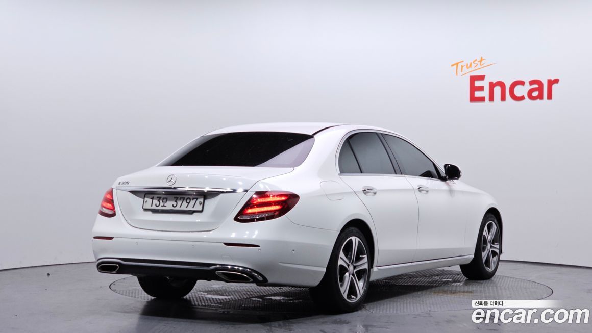 Mercedes-Benz E-Class 2017