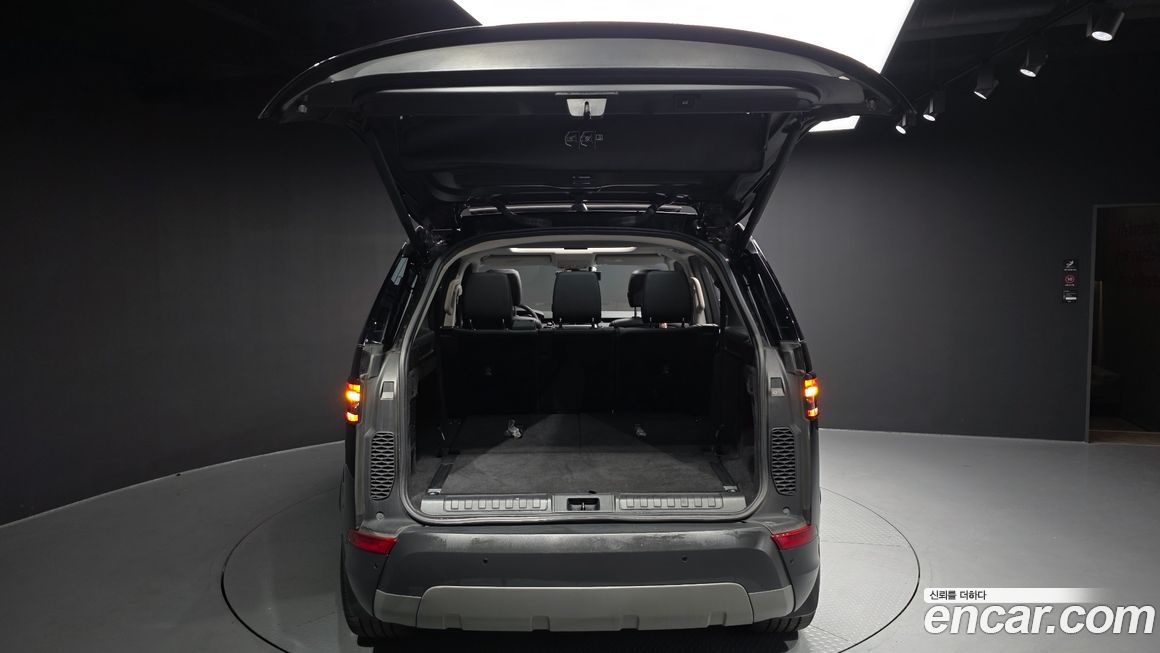 Land Rover Discovery 2018