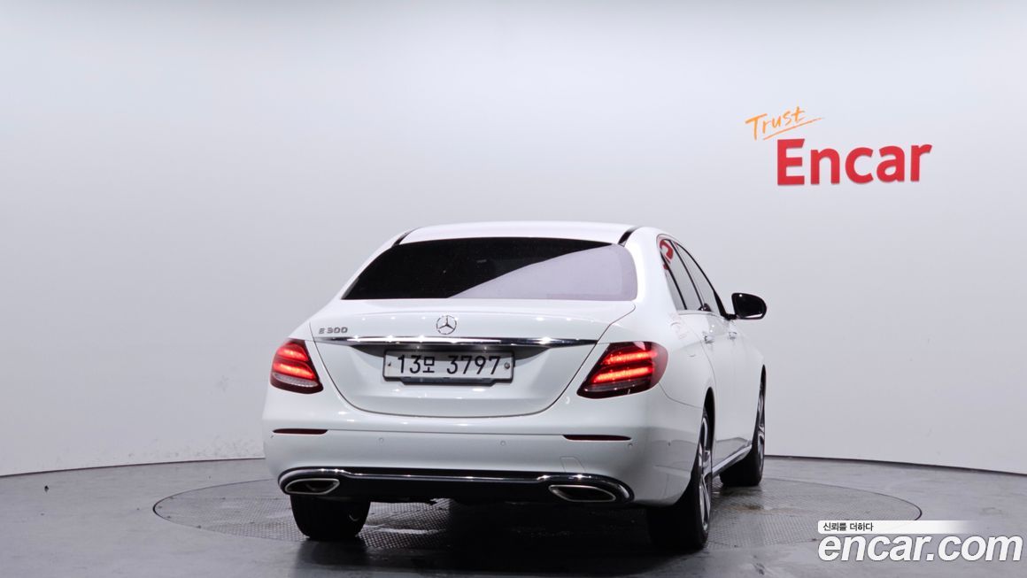 Mercedes-Benz E-Class 2017