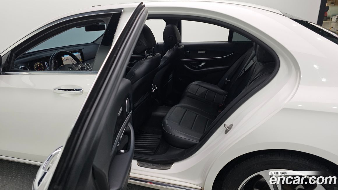 Mercedes-Benz E-Class 2017