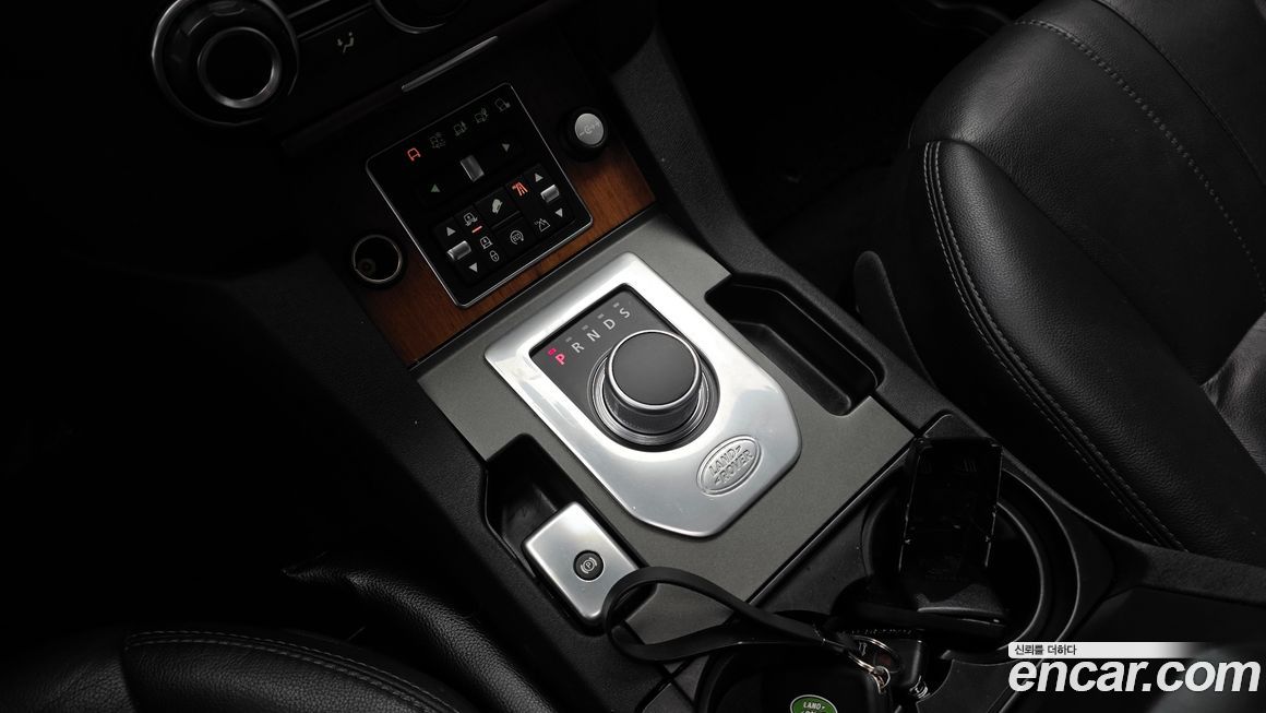 Land Rover Discovery 2015