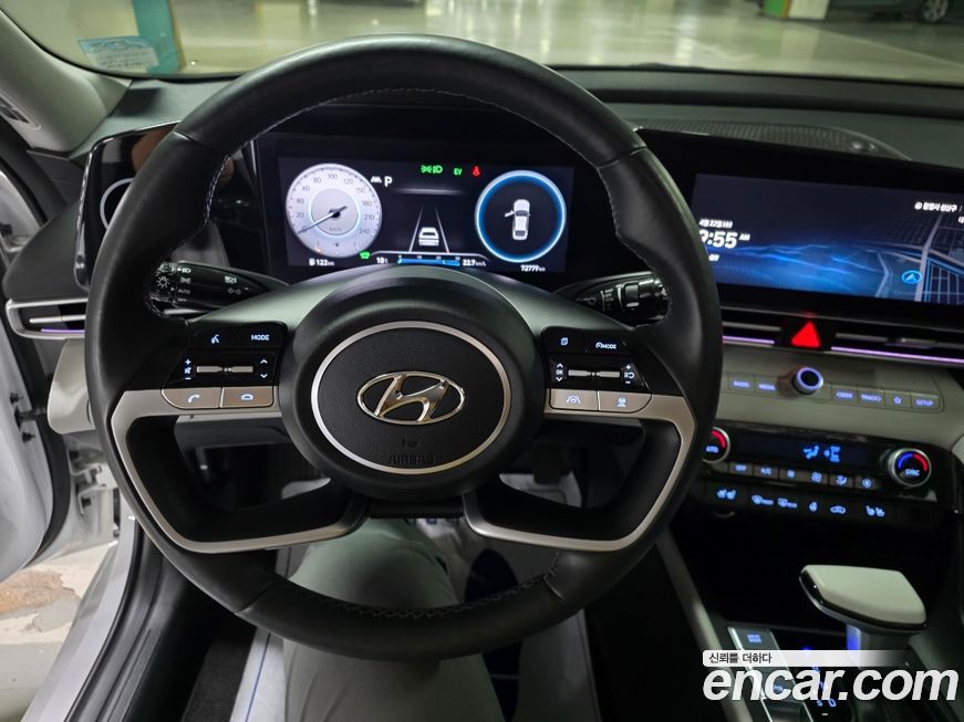 Hyundai AVANTE 2022