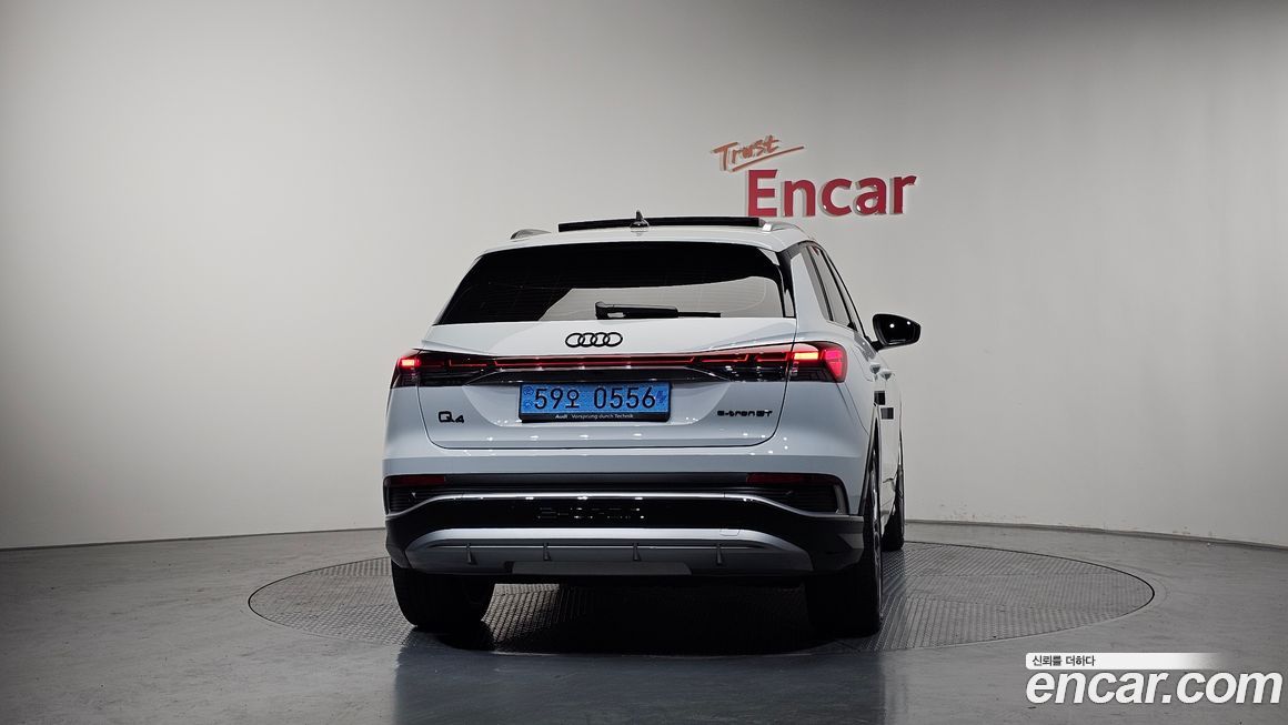 Audi Q4 e-tron 2025