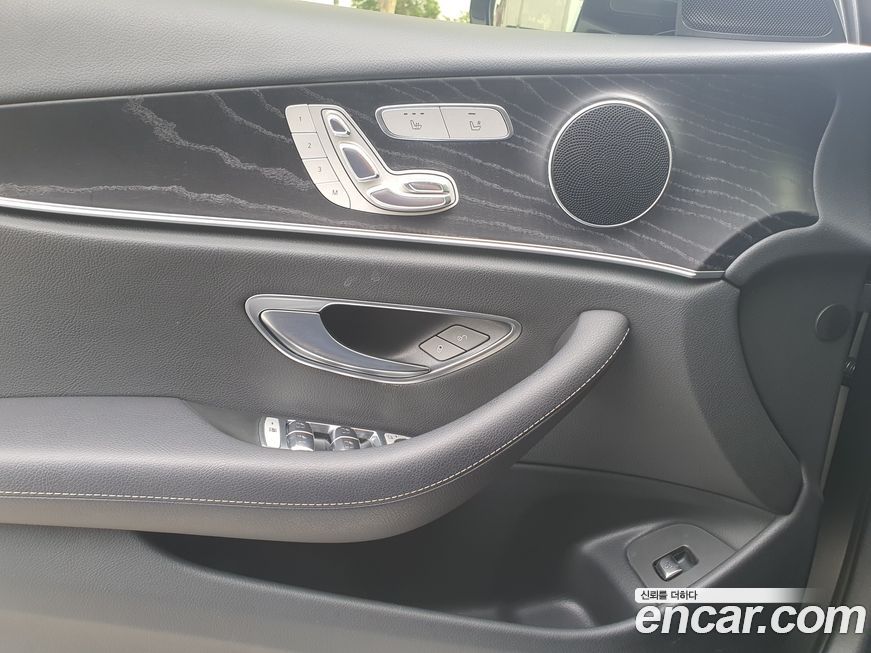 Mercedes-Benz E-Class 2017