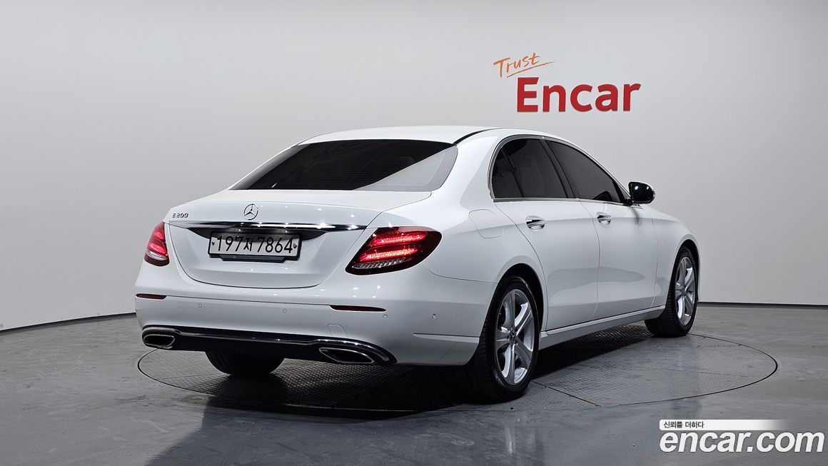 Mercedes-Benz E-Class 2018