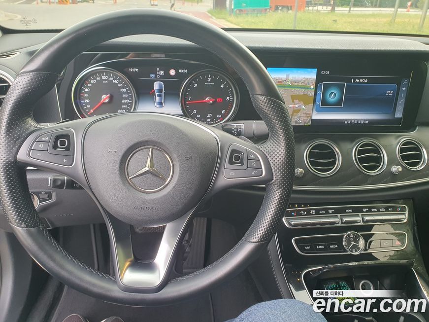 Mercedes-Benz E-Class 2017