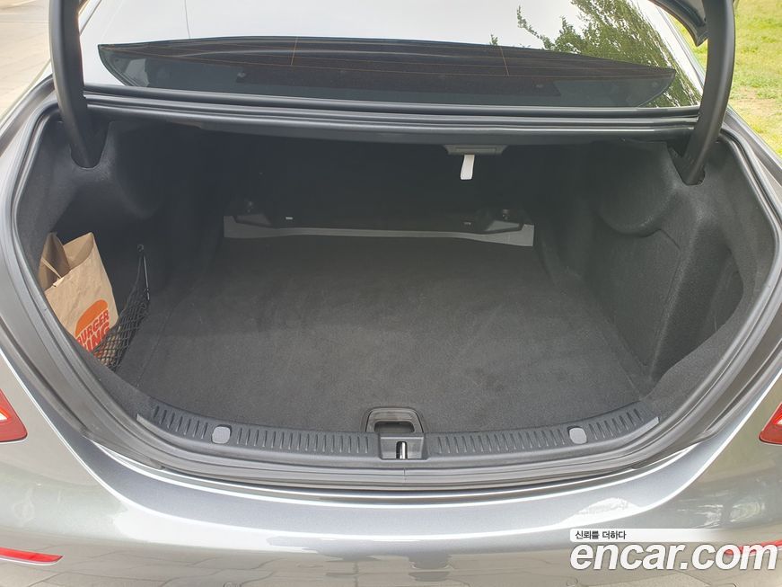 Mercedes-Benz E-Class 2017