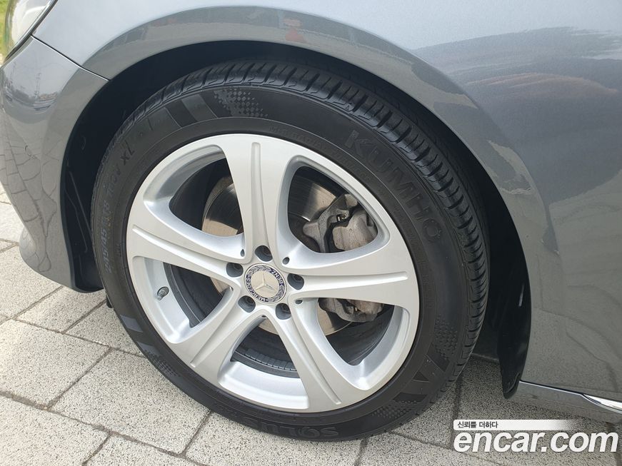 Mercedes-Benz E-Class 2017