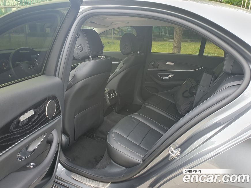 Mercedes-Benz E-Class 2017