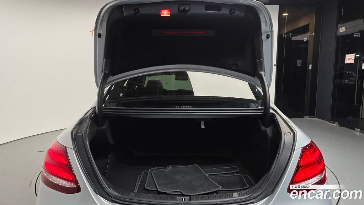 Mercedes-Benz E-Class 2019