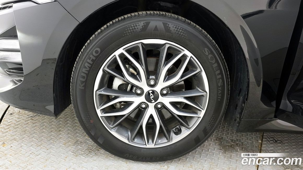 Kia K5 2023