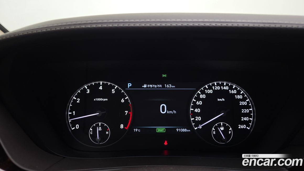 Genesis EQ900 2017