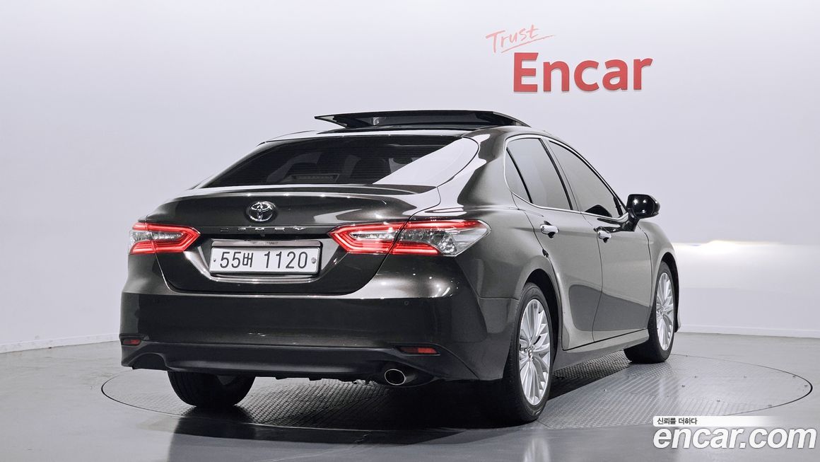 Toyota Camry 2018