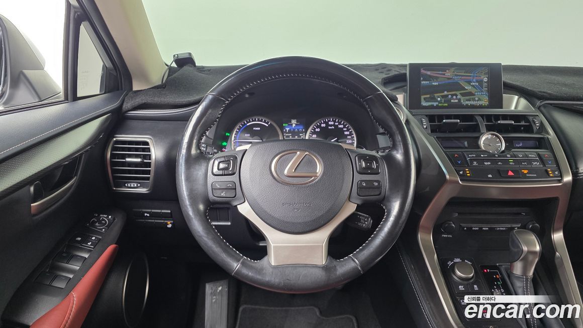 Lexus NX 2017