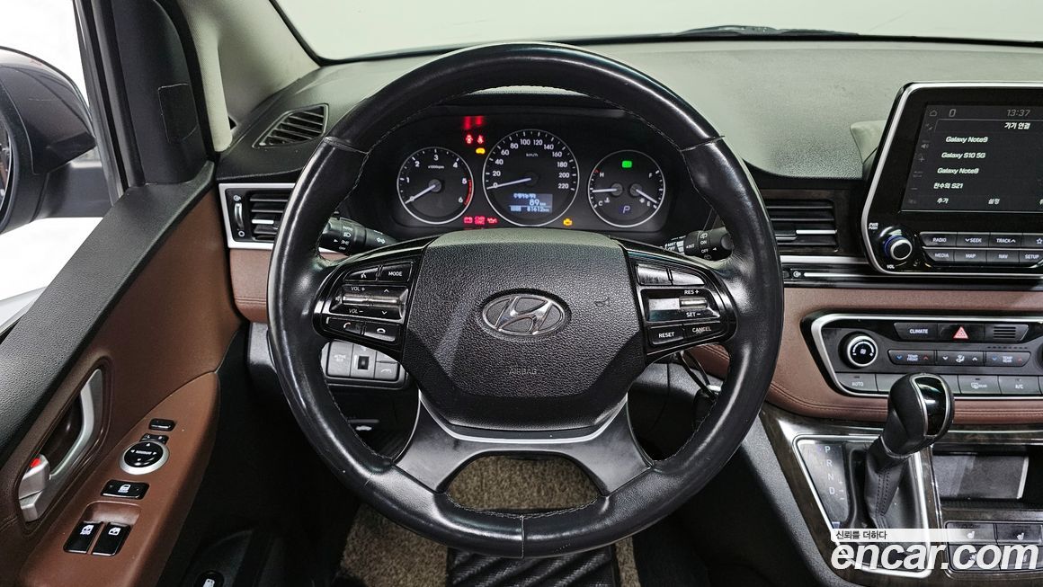 Hyundai Starex 2019