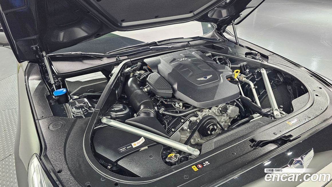 Genesis EQ900 2018