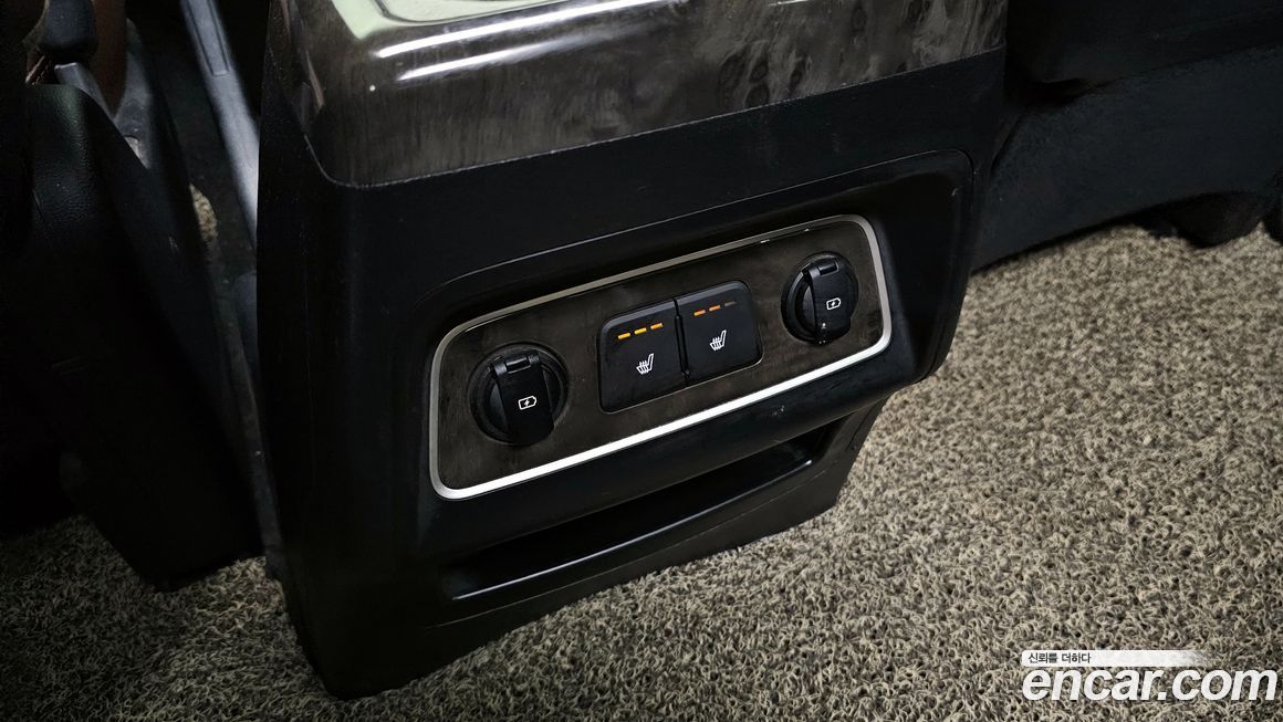 Hyundai Starex 2019