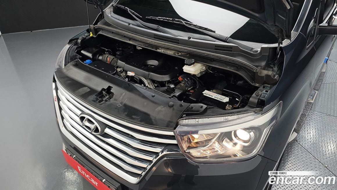 Hyundai Starex 2019